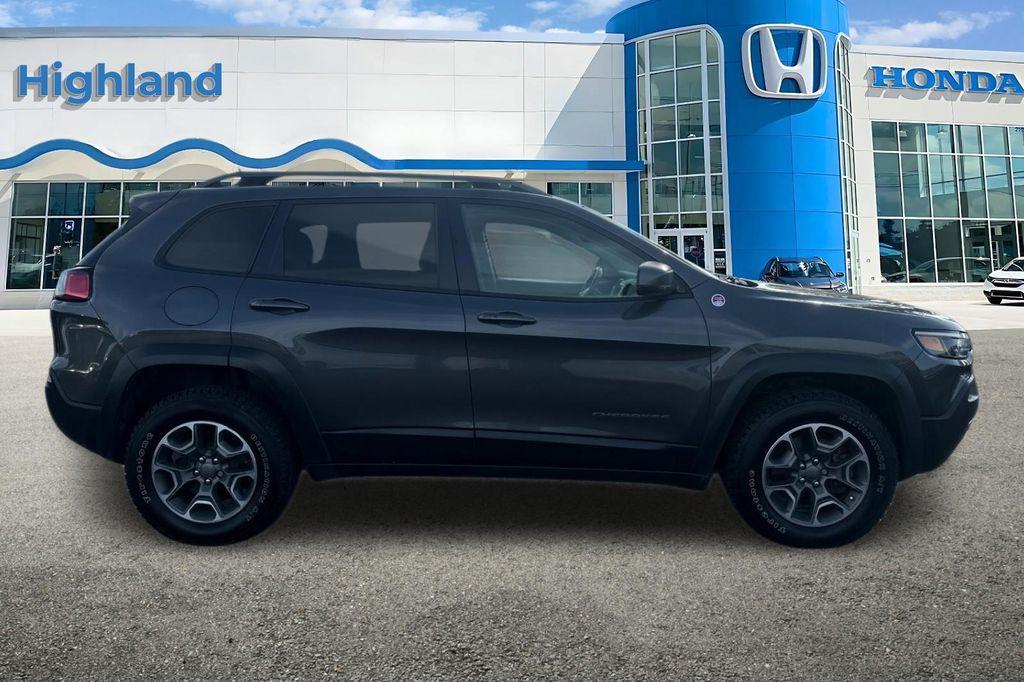 used 2020 Jeep Cherokee car, priced at $16,732