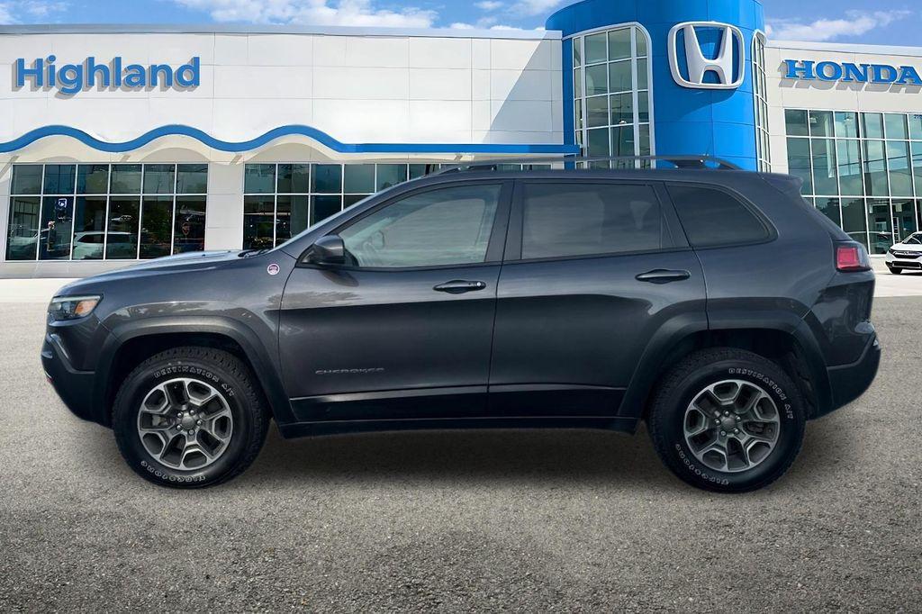 used 2020 Jeep Cherokee car, priced at $16,732