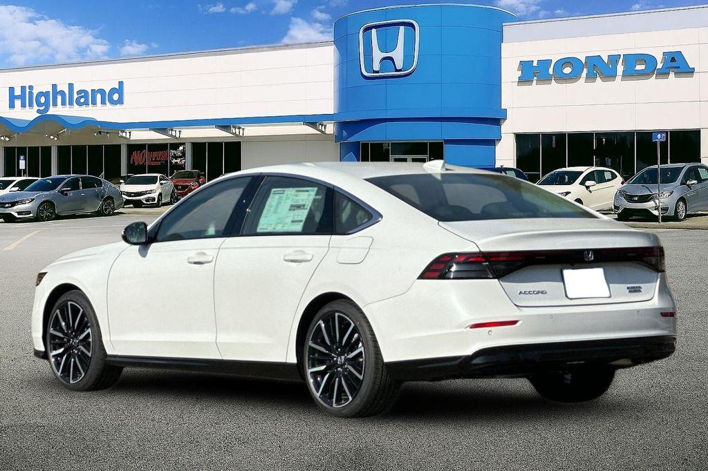 new 2025 Honda Accord Hybrid car, priced at $40,905