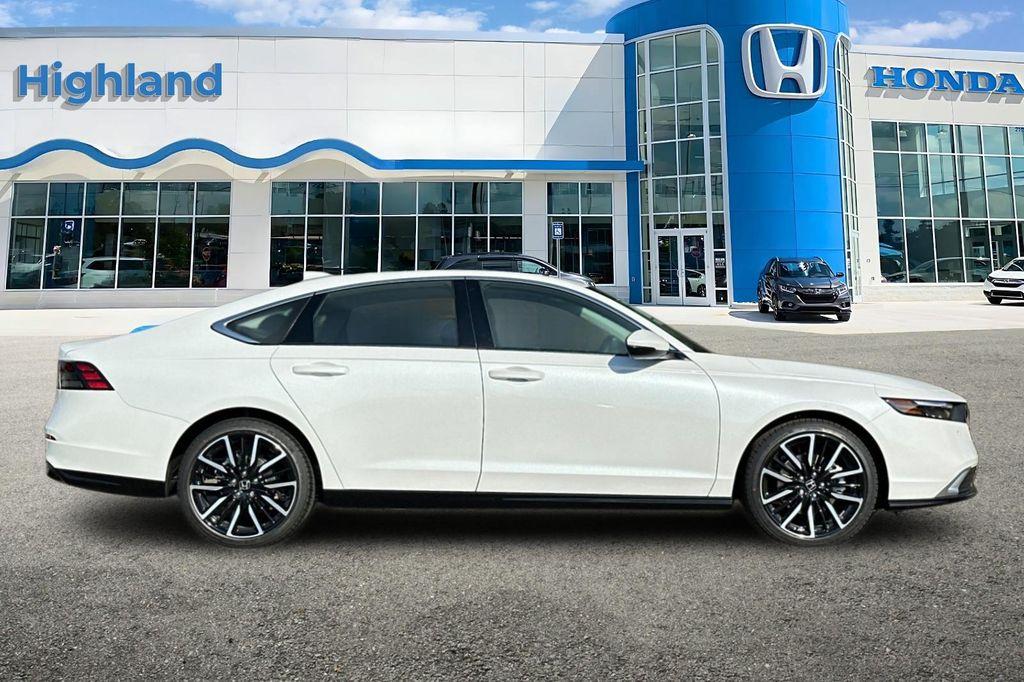 new 2025 Honda Accord Hybrid car, priced at $40,905