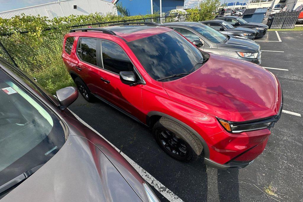 used 2024 Honda Pilot car, priced at $43,984