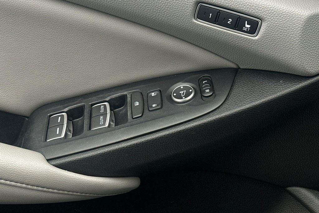 used 2020 Honda Accord Hybrid car, priced at $20,984