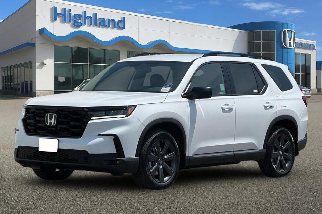 new 2025 Honda Pilot car, priced at $44,205