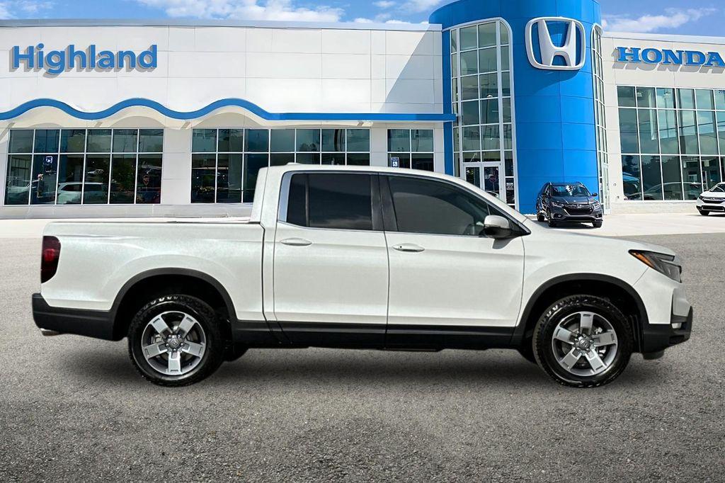 new 2025 Honda Ridgeline car, priced at $44,885