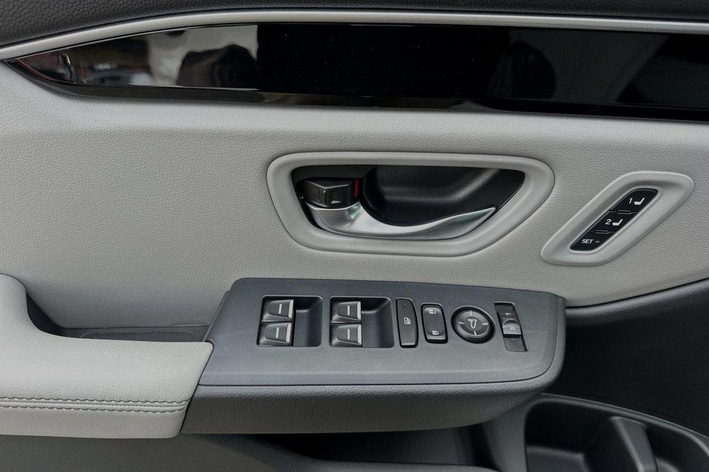 new 2025 Honda Pilot car, priced at $47,050