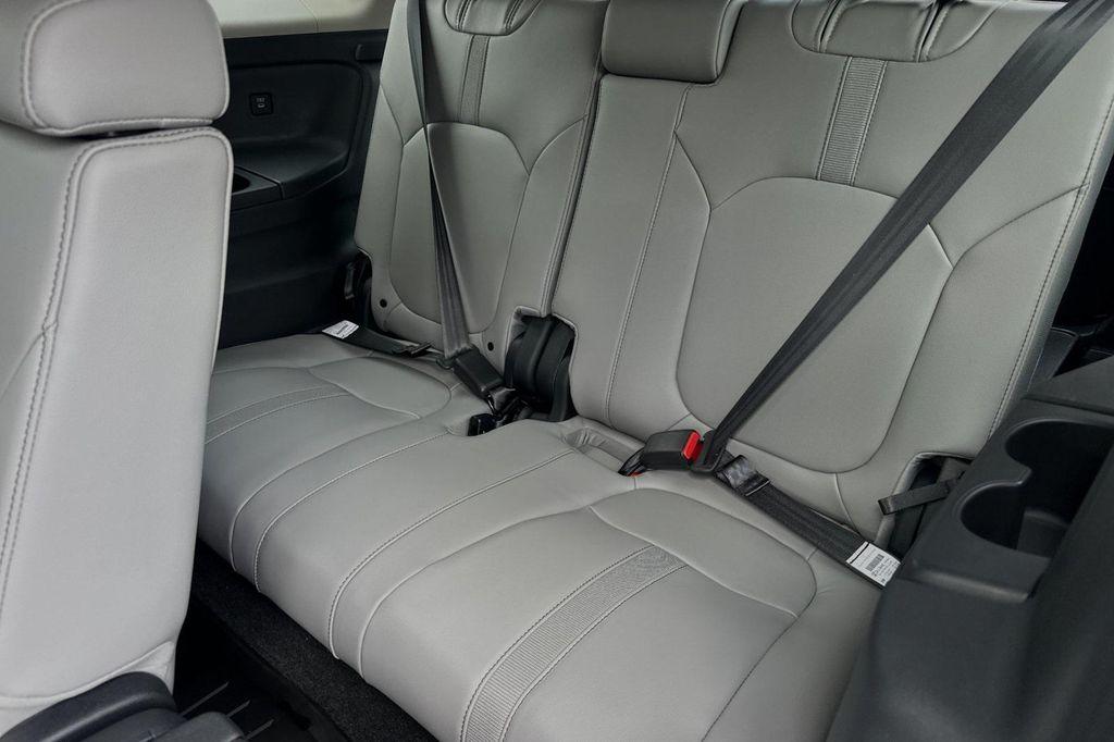 new 2025 Honda Pilot car, priced at $47,050
