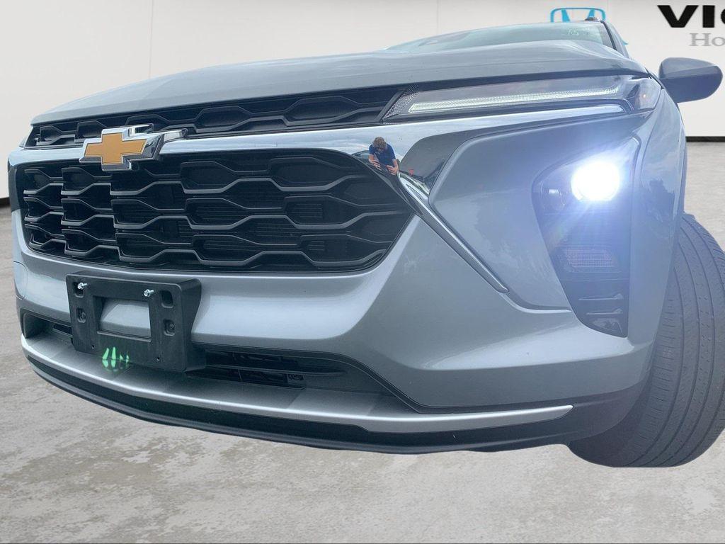 used 2024 Chevrolet Trax car, priced at $21,967