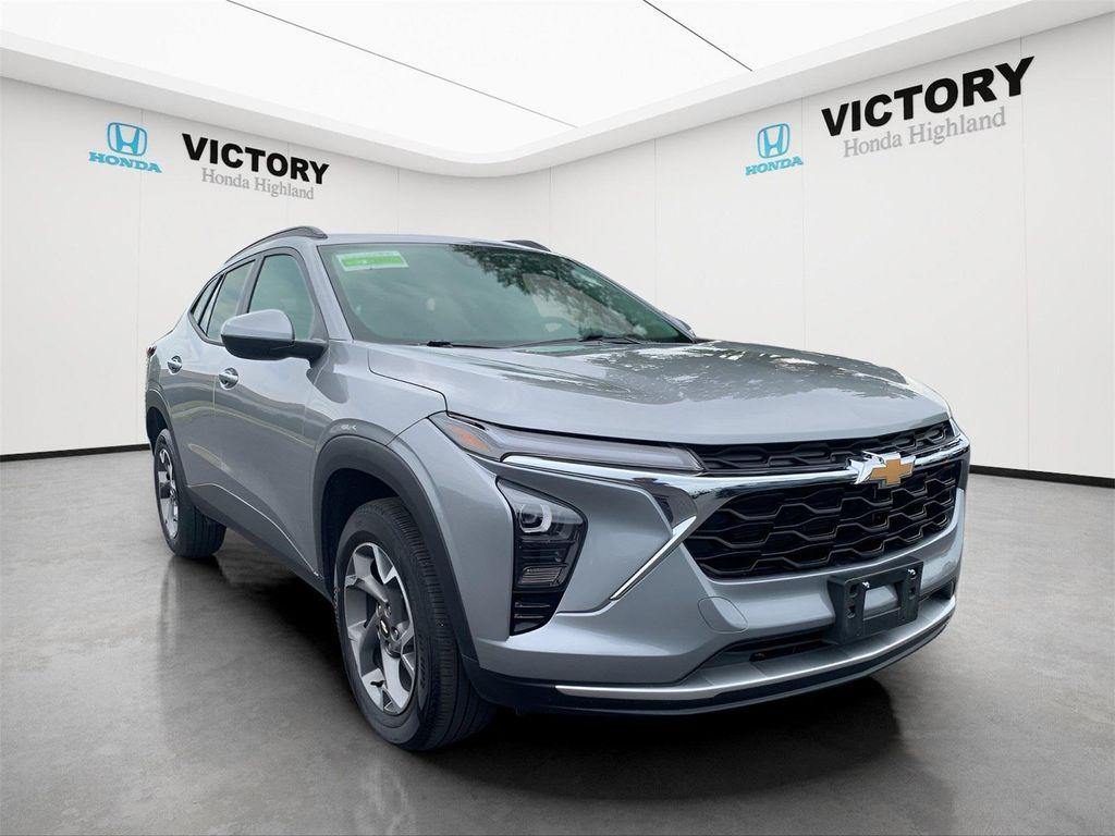 used 2024 Chevrolet Trax car, priced at $21,967