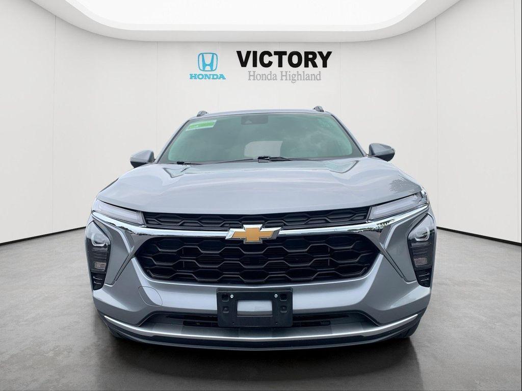 used 2024 Chevrolet Trax car, priced at $21,967
