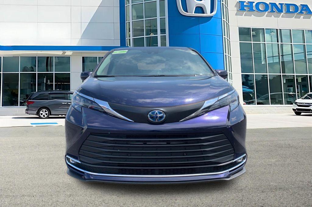 used 2024 Toyota Sienna car, priced at $41,299