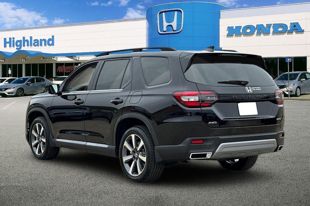 new 2025 Honda Pilot car, priced at $54,530