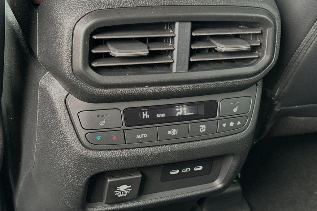 new 2025 Honda Pilot car, priced at $54,530