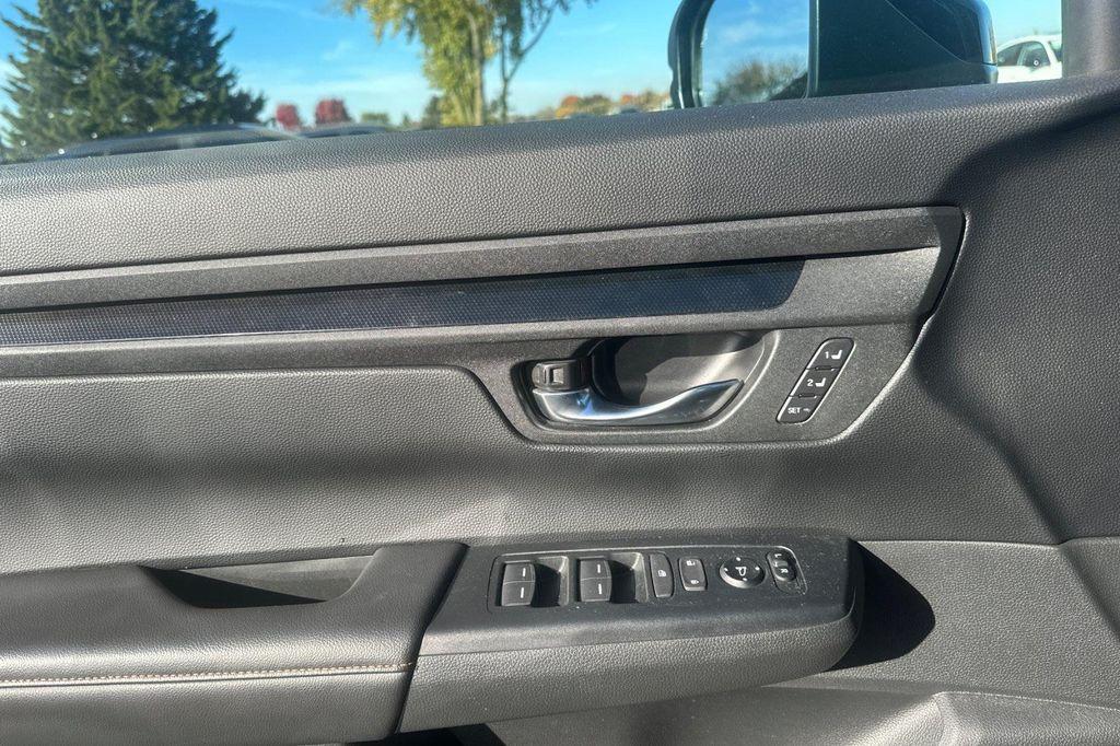 used 2024 Honda CR-V Hybrid car, priced at $33,561