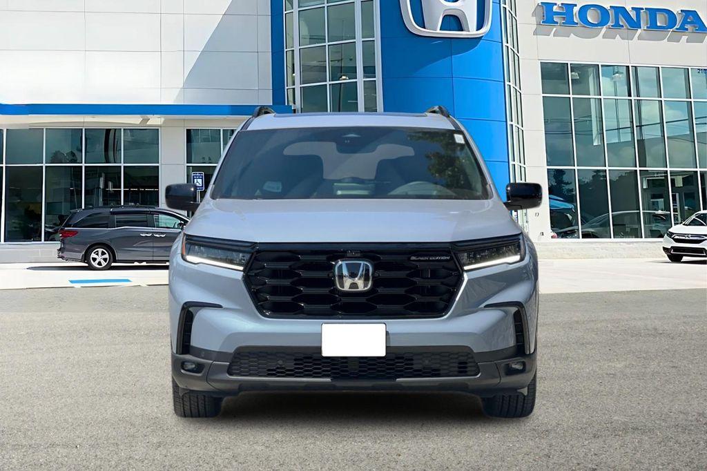 new 2025 Honda Pilot car, priced at $55,035