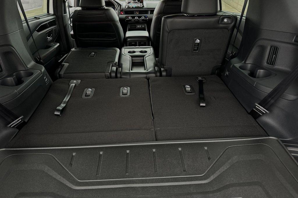 new 2025 Honda Pilot car, priced at $55,035