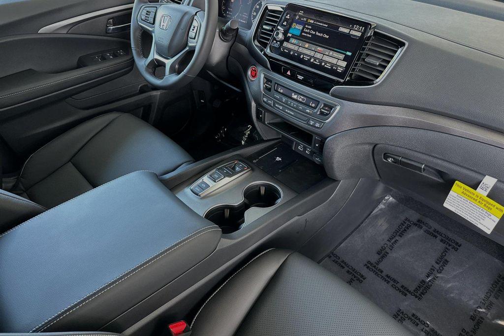 new 2025 Honda Ridgeline car, priced at $44,430