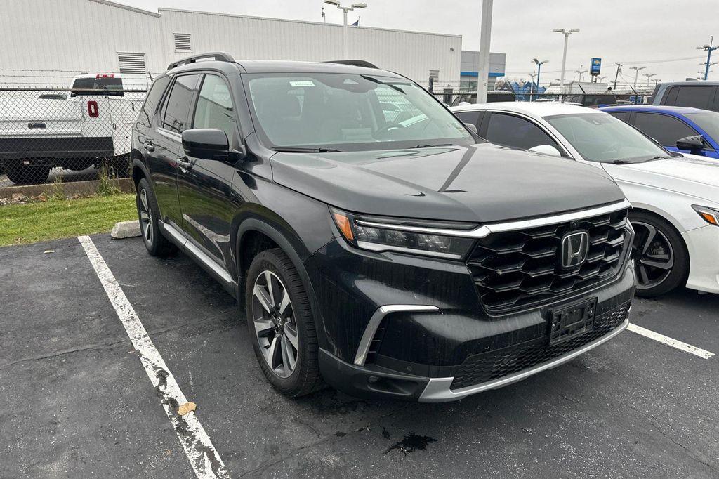 used 2023 Honda Pilot car, priced at $39,968