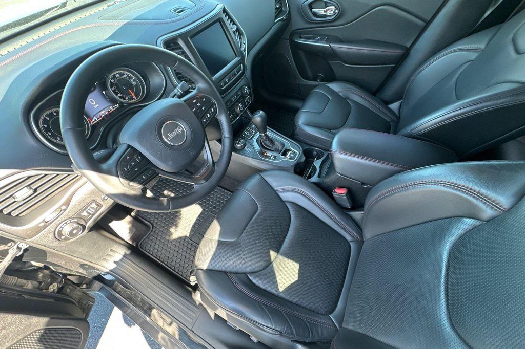 used 2019 Jeep Cherokee car, priced at $19,877