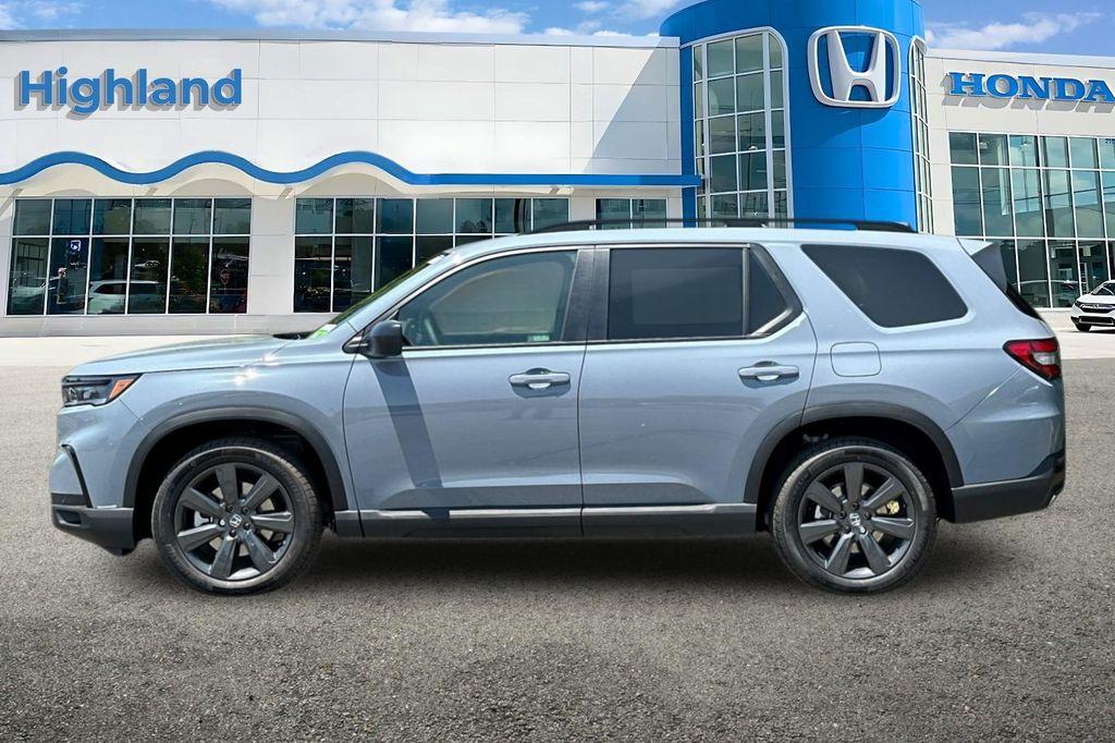 new 2025 Honda Pilot car, priced at $42,755