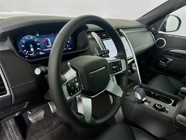 used 2024 Land Rover Discovery car, priced at $59,995