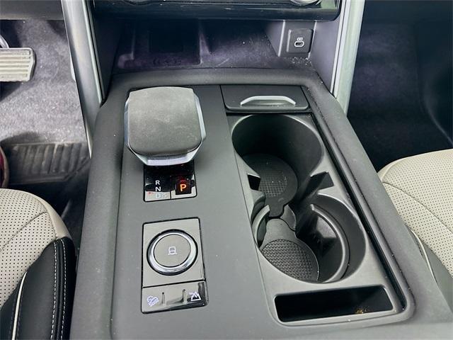 used 2023 Land Rover Discovery car, priced at $67,995