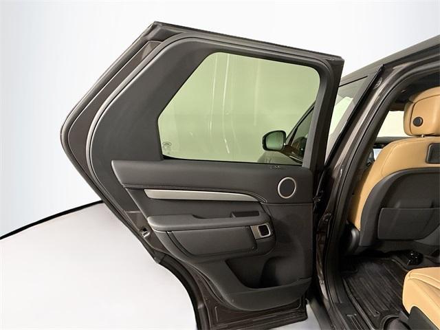 new 2025 Land Rover Discovery car, priced at $69,925