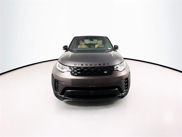 new 2025 Land Rover Discovery car, priced at $69,925