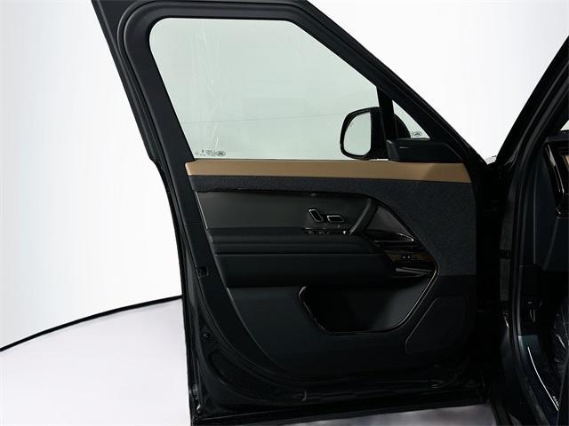 new 2025 Land Rover Range Rover Sport car, priced at $105,920