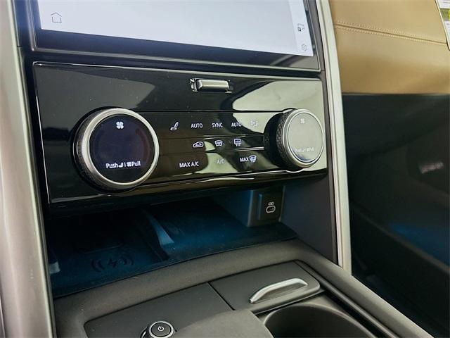 new 2025 Land Rover Discovery car, priced at $84,975