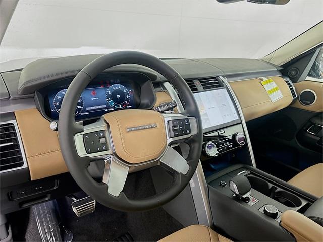 new 2025 Land Rover Discovery car, priced at $84,975