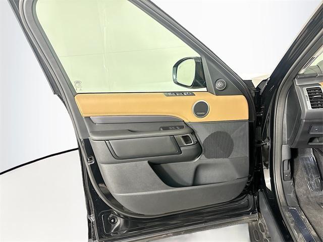 new 2025 Land Rover Discovery car, priced at $84,975