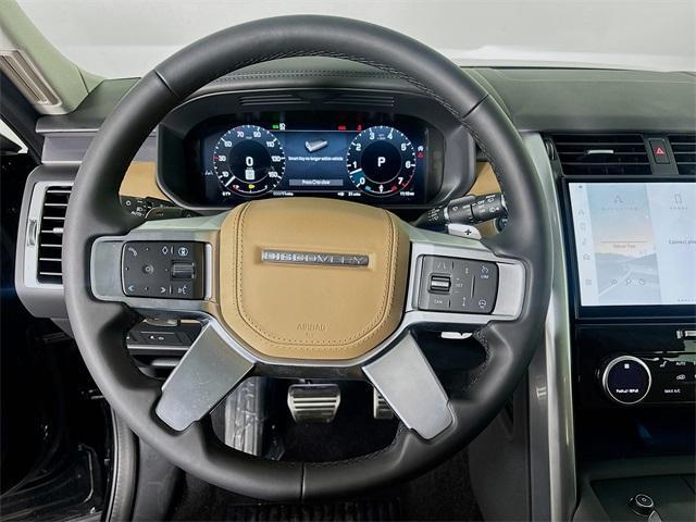 new 2025 Land Rover Discovery car, priced at $84,975