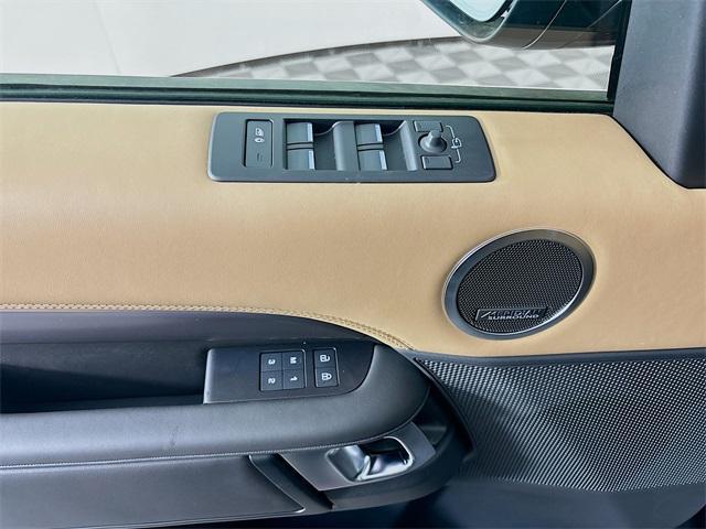 new 2025 Land Rover Discovery car, priced at $84,975