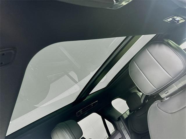 new 2025 Land Rover Range Rover Sport car, priced at $95,230