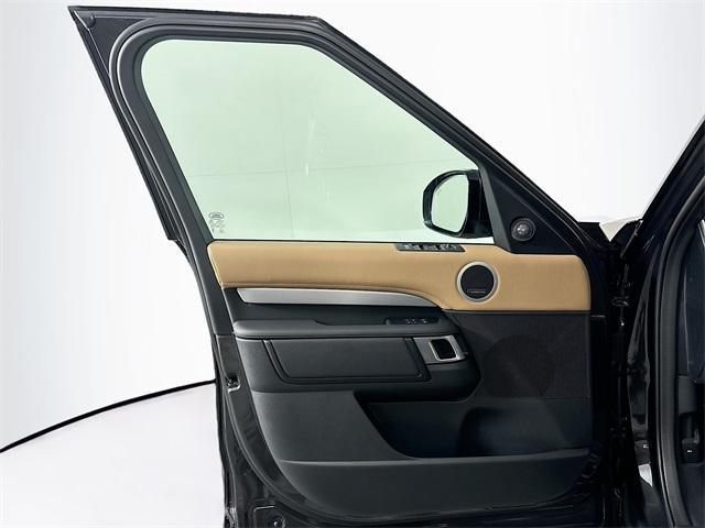 new 2026 Land Rover Discovery car, priced at $85,950