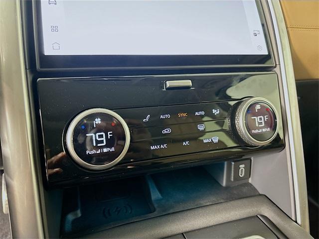 new 2026 Land Rover Discovery car, priced at $85,950