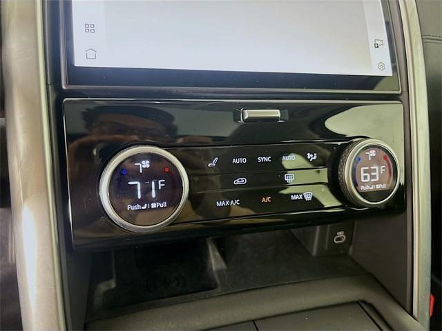 used 2024 Land Rover Discovery car, priced at $53,995