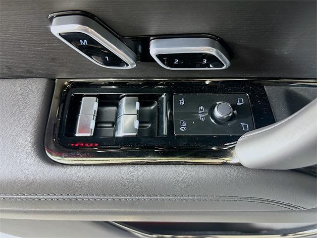 new 2025 Land Rover Range Rover Sport car, priced at $103,790