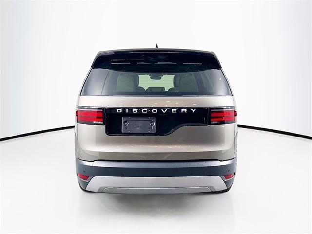 used 2024 Land Rover Discovery car, priced at $53,995