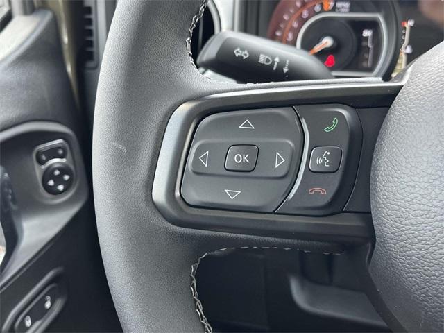 new 2025 Jeep Gladiator car, priced at $52,433