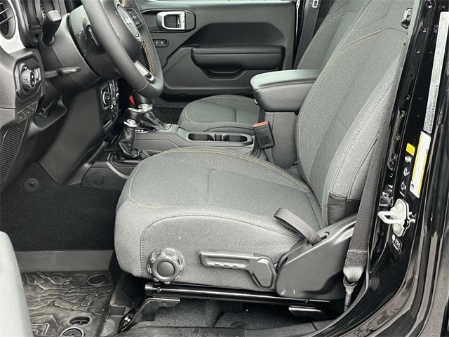 new 2024 Jeep Gladiator car, priced at $41,991