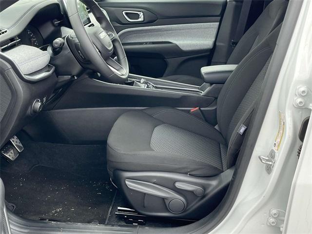 new 2025 Jeep Compass car