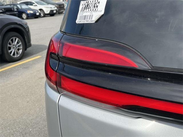 used 2024 Chrysler Pacifica car, priced at $36,211