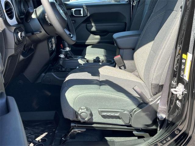 new 2025 Jeep Gladiator car, priced at $48,845