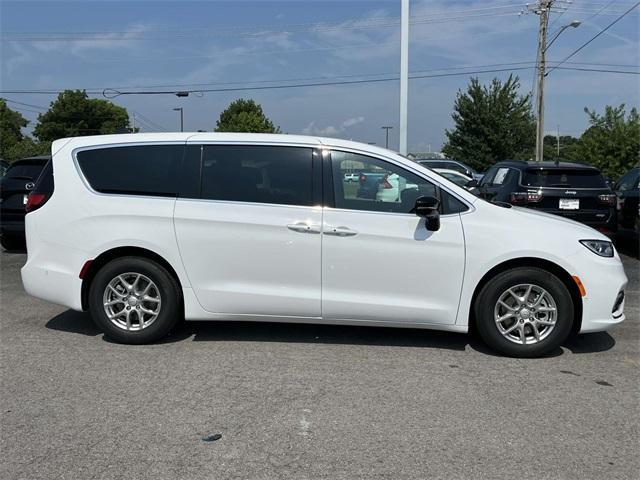 new 2025 Chrysler Pacifica car, priced at $42,532
