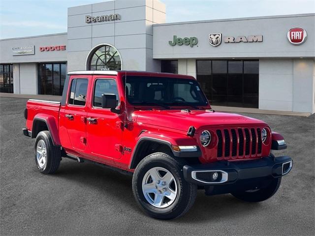 used 2022 Jeep Gladiator car, priced at $28,273