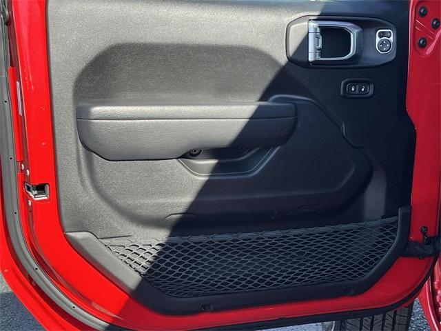 used 2022 Jeep Gladiator car, priced at $28,000