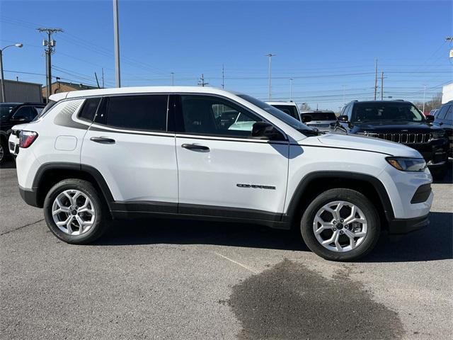 new 2025 Jeep Compass car, priced at $25,000