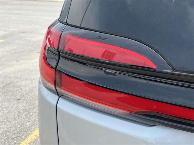used 2024 Chrysler Pacifica car, priced at $33,000