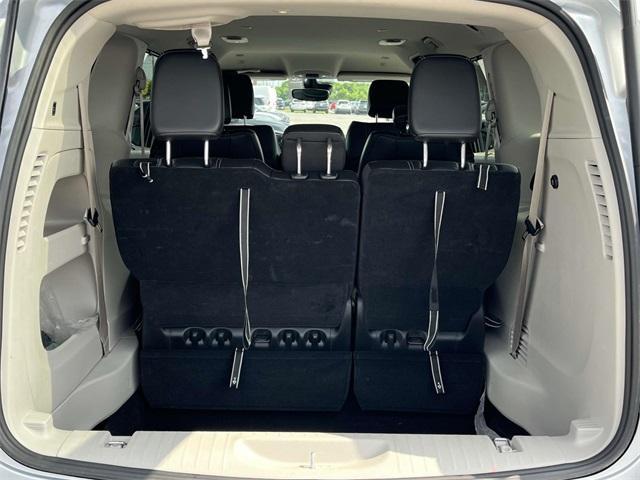 used 2024 Chrysler Pacifica car, priced at $30,407